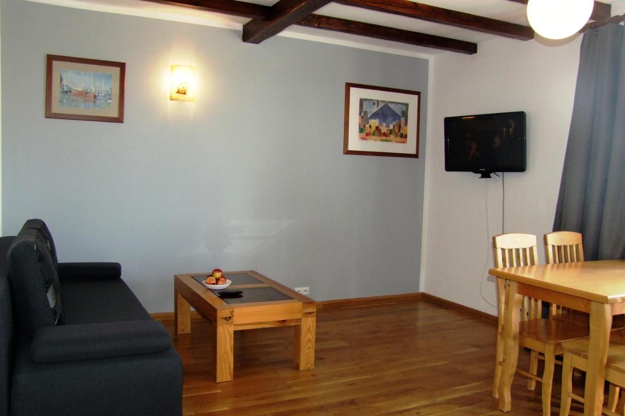 Mazurski Zakatek-Apartamenty Mikołajki Exterior foto